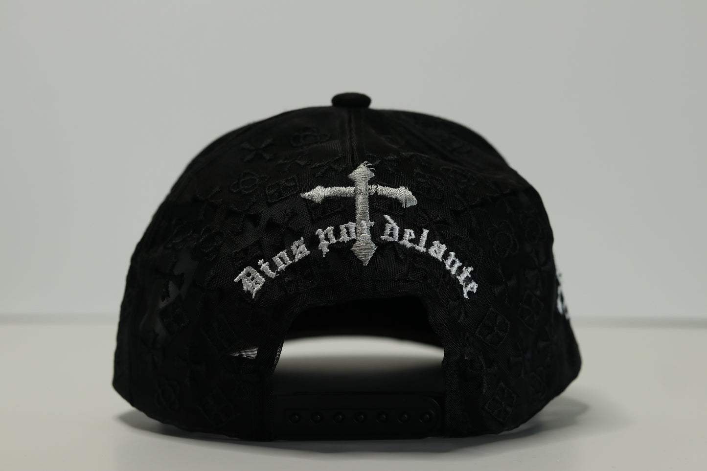 Amorous Signature Hat